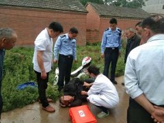 河南淮滨：警民白衣天使协力急救伤